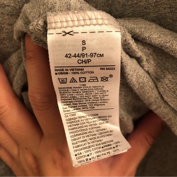 Banana Republic Vintage Cotton Baseball Tee (size S) - Picture 3 of 3